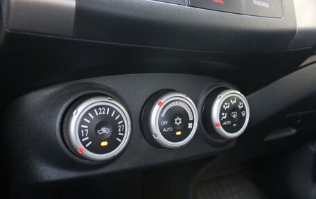 Mitsubishi Outlander III рестайлинг 3, 2008 год, 899 000 рублей, 13 фотография