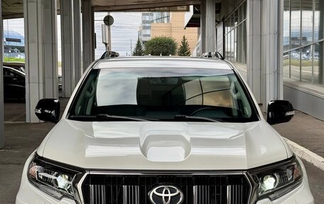 Toyota Land Cruiser Prado 150 рестайлинг 2, 2021 год, 6 490 000 рублей, 8 фотография