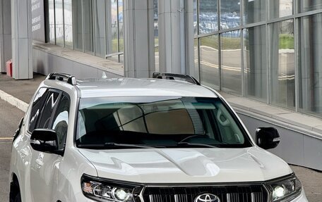 Toyota Land Cruiser Prado 150 рестайлинг 2, 2021 год, 6 490 000 рублей, 5 фотография