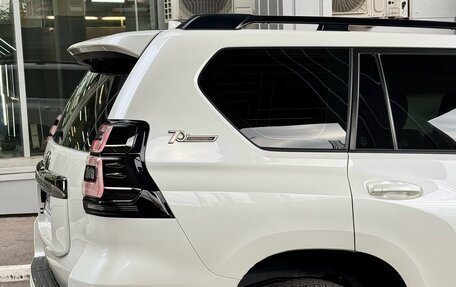 Toyota Land Cruiser Prado 150 рестайлинг 2, 2021 год, 6 490 000 рублей, 2 фотография