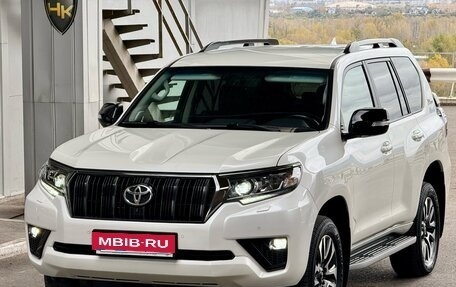 Toyota Land Cruiser Prado 150 рестайлинг 2, 2021 год, 6 490 000 рублей, 4 фотография
