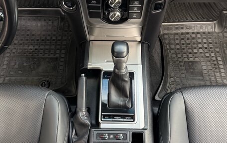 Toyota Land Cruiser Prado 150 рестайлинг 2, 2021 год, 6 490 000 рублей, 22 фотография