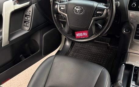 Toyota Land Cruiser Prado 150 рестайлинг 2, 2021 год, 6 490 000 рублей, 12 фотография