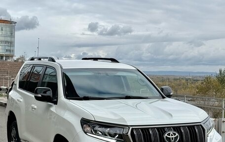 Toyota Land Cruiser Prado 150 рестайлинг 2, 2021 год, 6 490 000 рублей, 16 фотография