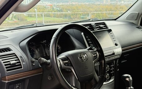 Toyota Land Cruiser Prado 150 рестайлинг 2, 2021 год, 6 490 000 рублей, 30 фотография