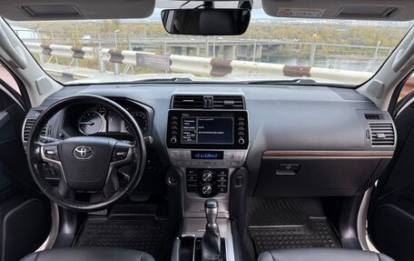 Toyota Land Cruiser Prado 150 рестайлинг 2, 2021 год, 6 490 000 рублей, 36 фотография