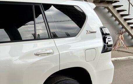 Toyota Land Cruiser Prado 150 рестайлинг 2, 2021 год, 6 490 000 рублей, 33 фотография