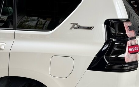 Toyota Land Cruiser Prado 150 рестайлинг 2, 2021 год, 6 490 000 рублей, 32 фотография