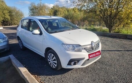 Renault Sandero II рестайлинг, 2019 год, 880 000 рублей, 1 фотография