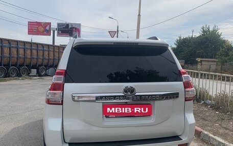 Toyota Land Cruiser Prado 150 рестайлинг 2, 2016 год, 3 550 000 рублей, 5 фотография