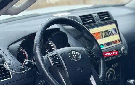 Toyota Land Cruiser Prado 150 рестайлинг 2, 2016 год, 3 550 000 рублей, 6 фотография