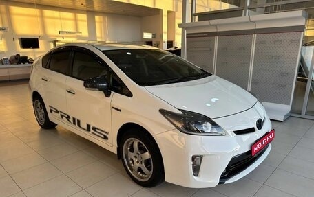 Toyota Prius, 2012 год, 1 129 900 рублей, 1 фотография
