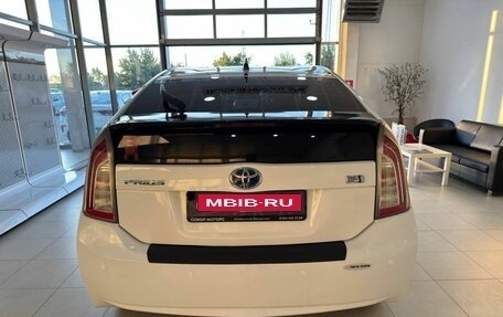Toyota Prius, 2012 год, 1 129 900 рублей, 5 фотография