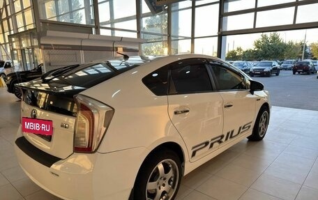 Toyota Prius, 2012 год, 1 129 900 рублей, 6 фотография
