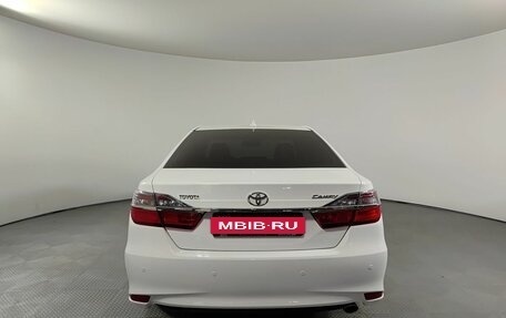 Toyota Camry, 2014 год, 2 370 000 рублей, 6 фотография