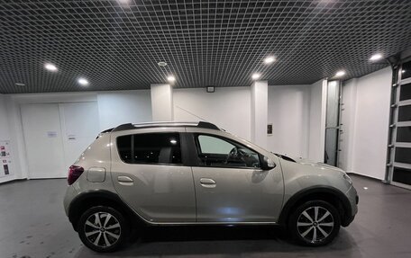 Renault Sandero II рестайлинг, 2016 год, 762 000 рублей, 2 фотография