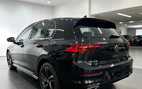 Volkswagen Golf VIII, 2023 год, 1 980 008 рублей, 7 фотография