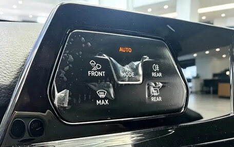 Volkswagen Golf VIII, 2023 год, 1 980 008 рублей, 16 фотография