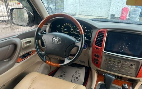 Toyota Land Cruiser 100 рестайлинг 2, 2000 год, 1 499 999 рублей, 17 фотография