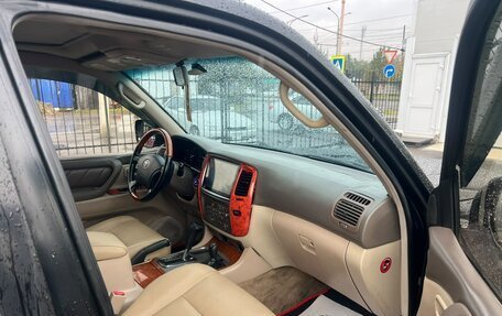 Toyota Land Cruiser 100 рестайлинг 2, 2000 год, 1 499 999 рублей, 14 фотография