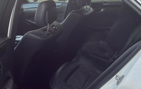 Mercedes-Benz E-Класс, 2015 год, 1 750 000 рублей, 11 фотография
