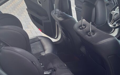 Mercedes-Benz E-Класс, 2015 год, 1 750 000 рублей, 16 фотография