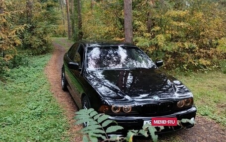 BMW 5 серия, 2002 год, 850 000 рублей, 2 фотография