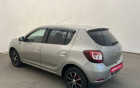 Renault Sandero II рестайлинг, 2014 год, 777 000 рублей, 2 фотография