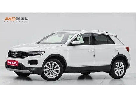 Volkswagen T-Roc I, 2022 год, 1 460 000 рублей, 1 фотография