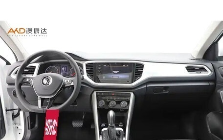 Volkswagen T-Roc I, 2022 год, 1 460 000 рублей, 5 фотография