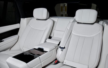 Land Rover Range Rover IV рестайлинг, 2026 год, 23 725 000 рублей, 30 фотография