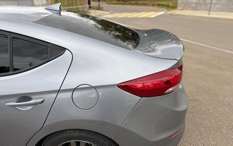 Hyundai Elantra VI рестайлинг, 2016 год, 1 350 000 рублей, 9 фотография