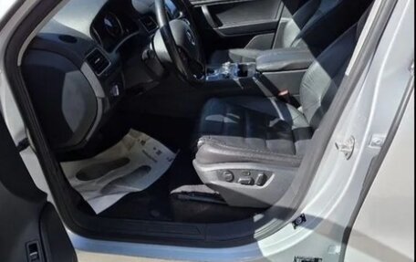 Volkswagen Touareg III, 2012 год, 1 400 000 рублей, 3 фотография