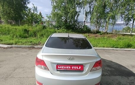 Hyundai Solaris II рестайлинг, 2012 год, 860 000 рублей, 6 фотография