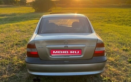 Opel Vectra B рестайлинг, 1995 год, 135 000 рублей, 4 фотография