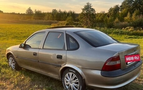Opel Vectra B рестайлинг, 1995 год, 135 000 рублей, 3 фотография
