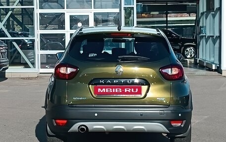 Renault Kaptur I рестайлинг, 2017 год, 1 185 000 рублей, 8 фотография