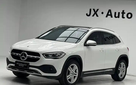 Mercedes-Benz GLA, 2022 год, 1 977 000 рублей, 3 фотография