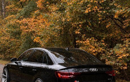Audi A4, 2018 год, 3 100 000 рублей, 2 фотография