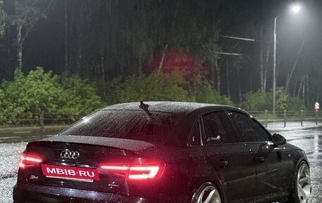 Audi A4, 2018 год, 3 100 000 рублей, 4 фотография