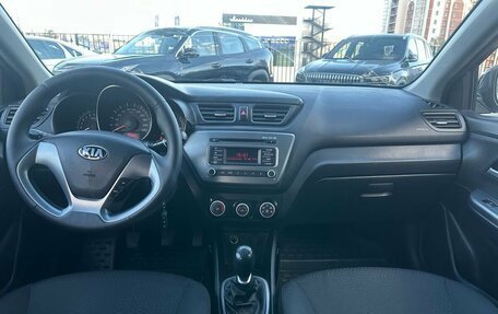 KIA Rio III рестайлинг, 2015 год, 550 000 рублей, 28 фотография