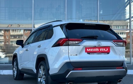 Toyota RAV4, 2021 год, 4 135 000 рублей, 4 фотография