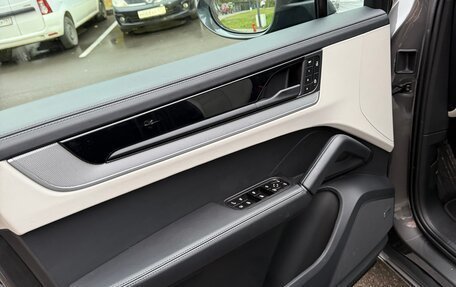 Porsche Cayenne III, 2025 год, 15 999 000 рублей, 16 фотография