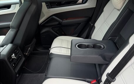 Porsche Cayenne III, 2025 год, 15 999 000 рублей, 18 фотография