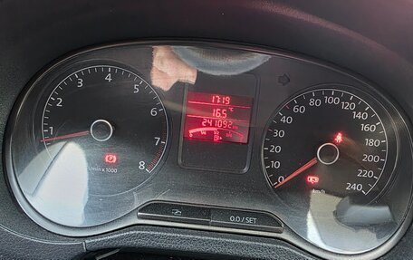 Volkswagen Polo VI (EU Market), 2011 год, 550 000 рублей, 10 фотография
