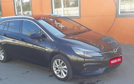 Opel Astra K, 2021 год, 1 560 000 рублей, 2 фотография
