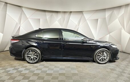 Toyota Camry, 2021 год, 2 895 000 рублей, 6 фотография