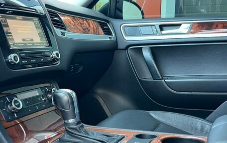 Volkswagen Touareg III, 2012 год, 1 550 000 рублей, 18 фотография