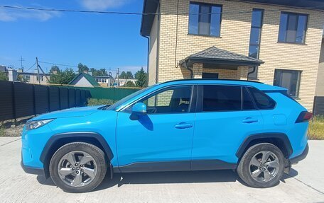 Toyota RAV4, 2019 год, 3 098 000 рублей, 7 фотография