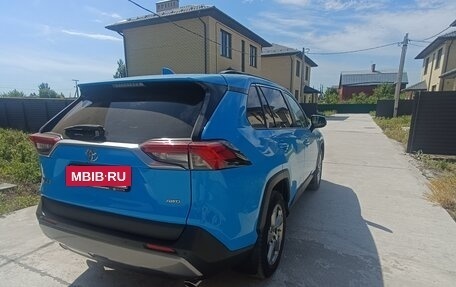 Toyota RAV4, 2019 год, 3 098 000 рублей, 4 фотография